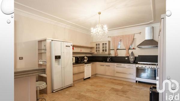 Bâtiment de 370 m² à Beaumettes (84220)