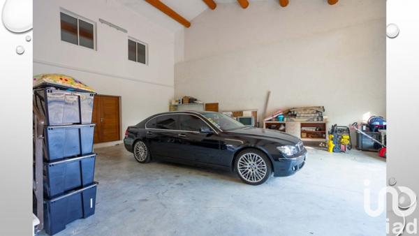 Bâtiment de 370 m² à Beaumettes (84220)