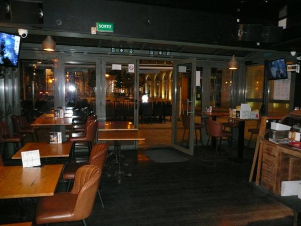 COGNAC Centre A Vendre Fonds de commerce BAR-BRASSERIE