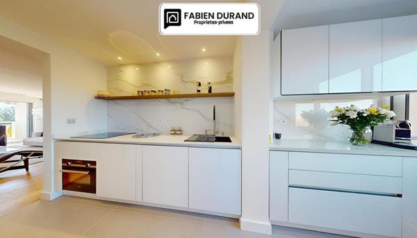 Appartement Unique à Frejus  Plage 3 pièce(s) 70 m2 avec Garage Cave Parking