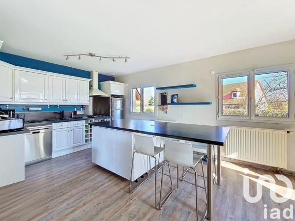 Maison 5 pièces de 112 m² à Elbeuf (76500)