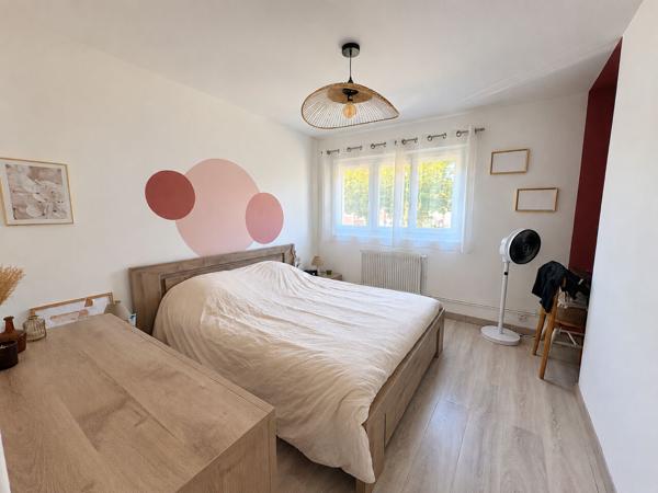 VILLEPREUX - HAIE BERGERIE - MAISON RENOVEE - 80m²