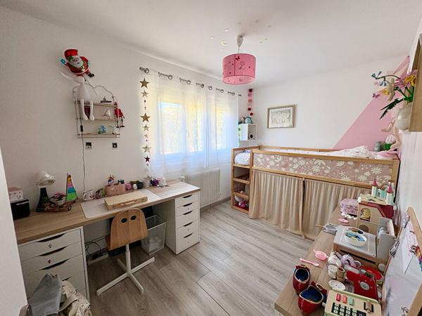 VILLEPREUX - HAIE BERGERIE - MAISON RENOVEE - 80m²
