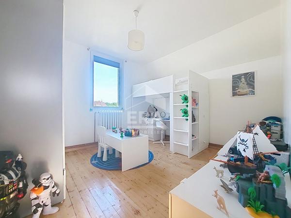 Maison Avion 8 pièce(s) 154 m2