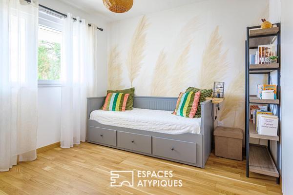 Appartement contemporain avec jardin et garage