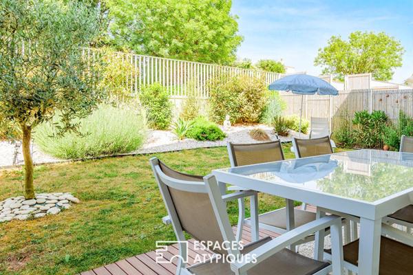 Appartement contemporain avec jardin et garage