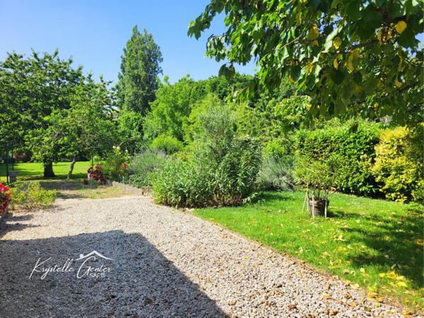 DOLE CHOISEY maison familiale avec terrain arboré