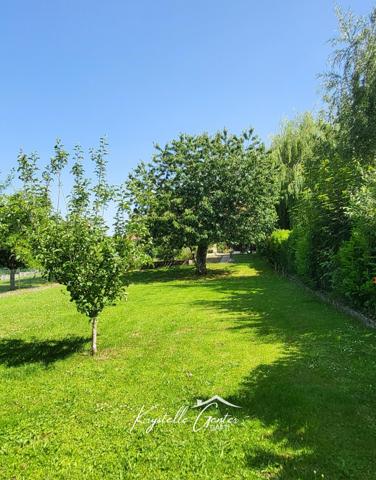 DOLE CHOISEY maison familiale avec terrain arboré