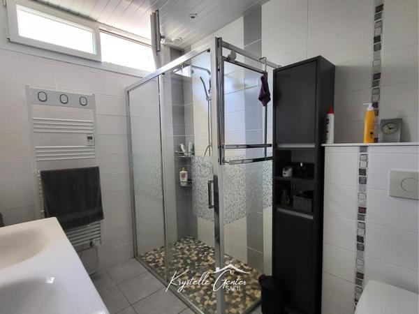 DOLE CHOISEY maison familiale avec terrain arboré