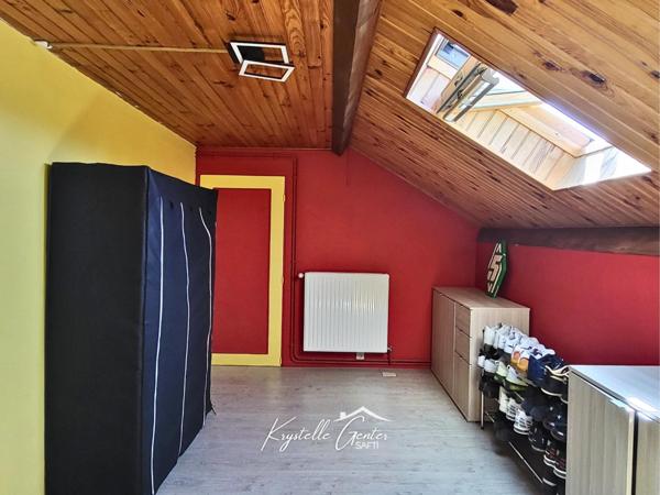 DOLE CHOISEY maison familiale avec terrain arboré