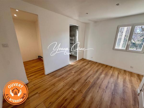 Appartement type 4 120 m2 entièrement rénové avec jardin et parking