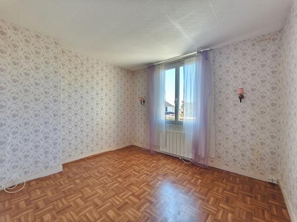 Maison Varennes Vauzelles 3 chabres, garage, écoles, commerces, bus