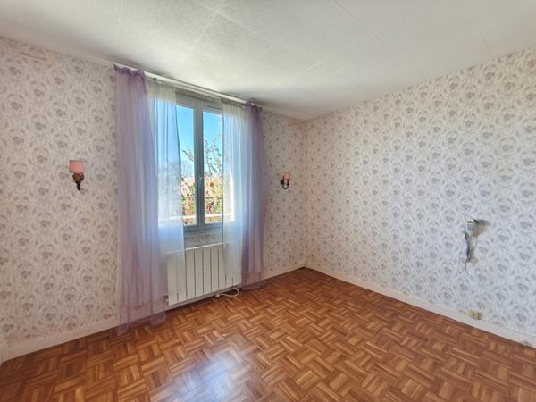 Maison Varennes Vauzelles 3 chabres, garage, écoles, commerces, bus