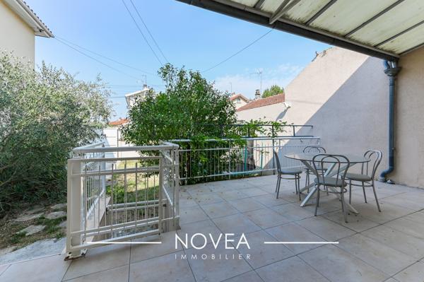 Maison individuelle avec jardin et terrasse – Au calme d'une impasse à Villeurbanne