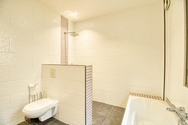 Villa d'architecte de 183m² à Chessy + 88m² de dépendance