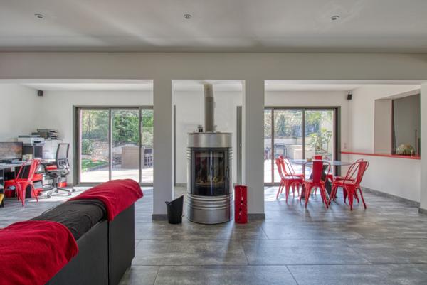 Villa d'architecte de 183m² à Chessy + 88m² de dépendance