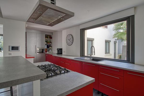 Villa d'architecte de 183m² à Chessy + 88m² de dépendance