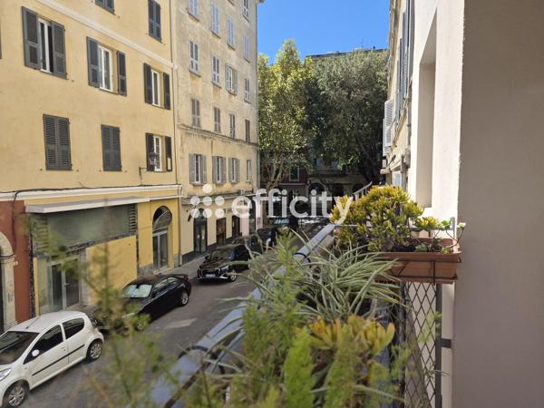 Appartement
         4 pièces
        - 64 m² Exclusivité 214 000 € *