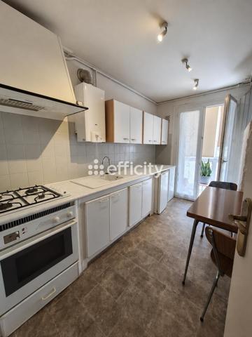 Appartement
         4 pièces
        - 64 m² Exclusivité 214 000 € *