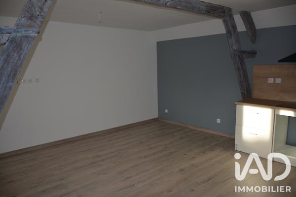 Location studio 28 m² Fouilleuse