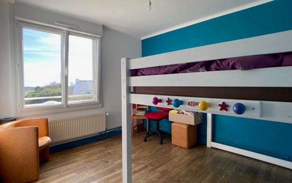 Maison à vendre    6 pièces •  Cléden-Cap-Sizun