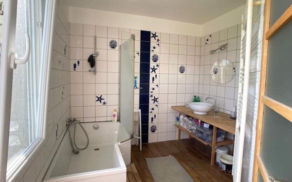 Maison à vendre    6 pièces •  Cléden-Cap-Sizun