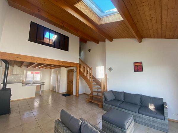 MAISON 3 CHAMBRES - 95 M² - 44680 SAINTE PAZANNE - BUDGET 239 000 HAI