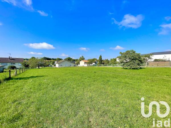 Terrain à vendre 2 500 m² Montmorillon