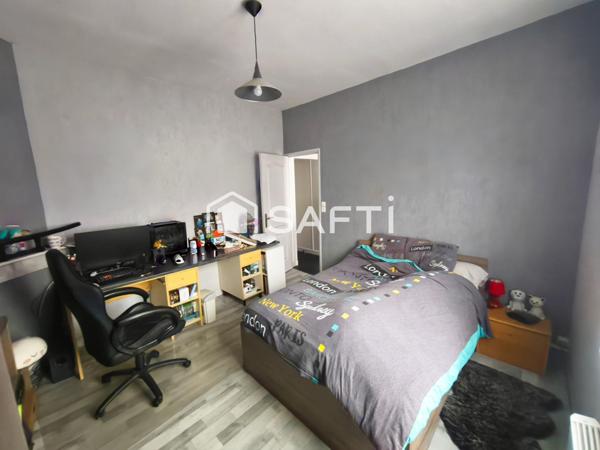 ?MAISON DE VILLE ENTIÈREMENT RÉNOVÉE – SECTEUR MARLY – 4 PIÈCES – JARDIN