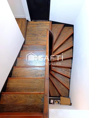 Duplex atypique & lumineux en plein centre !