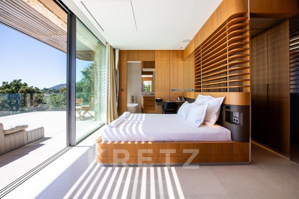 Architecture contemporaine, vue mer et art de vivre