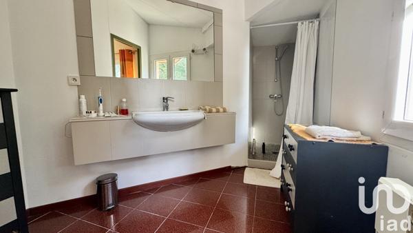 Maison d’architecte 7 pièces de 268 m² à Lézignan-Corbières (11200)