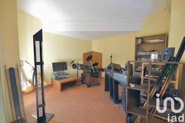 Maison d’architecte 7 pièces de 268 m² à Lézignan-Corbières (11200)