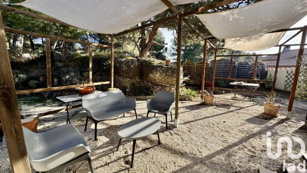 Maison d’architecte 7 pièces de 268 m² à Lézignan-Corbières (11200)