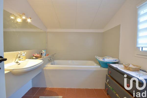 Maison d’architecte 7 pièces de 268 m² à Lézignan-Corbières (11200)