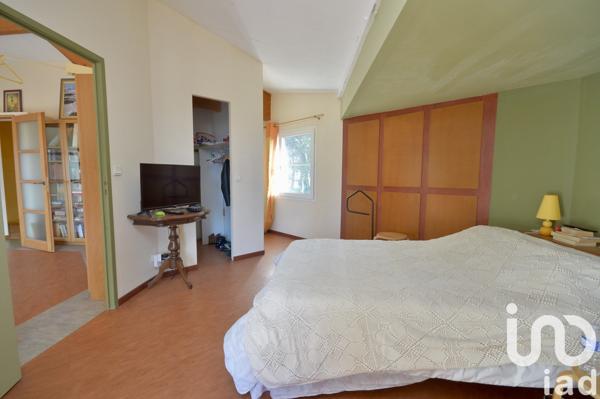 Maison d’architecte 7 pièces de 268 m² à Lézignan-Corbières (11200)