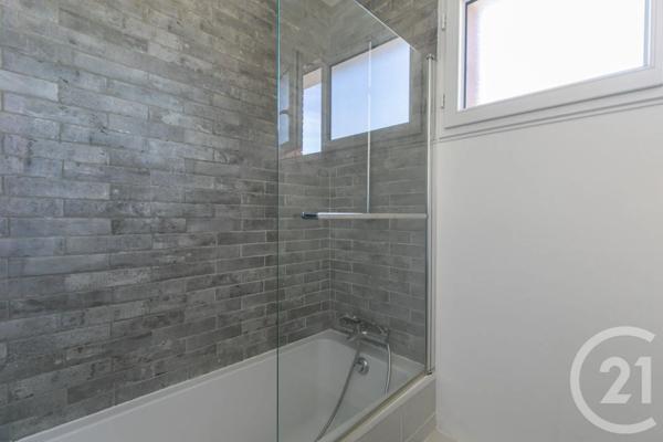 Appartement F3 à vendre  3 pièces - 71,02 m 2   ST MAUR DES FOSSES  - 94