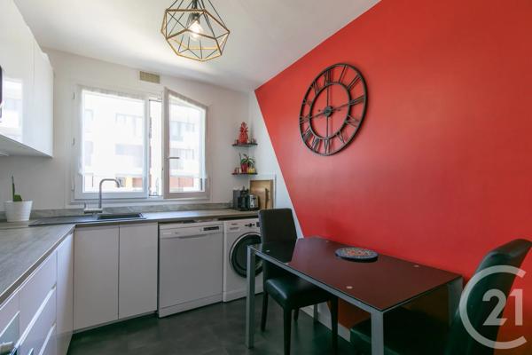 Appartement F3 à vendre  3 pièces - 71,02 m 2   ST MAUR DES FOSSES  - 94