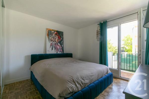 Appartement F3 à vendre  3 pièces - 71,02 m 2   ST MAUR DES FOSSES  - 94