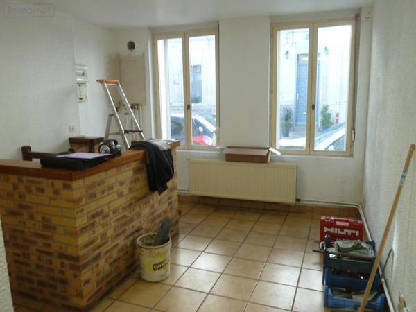 Fonds et/ou murs commerciaux à louer à Cambrai dans le Nord (59400), ref : 59083-L1701   
Centre-Ville