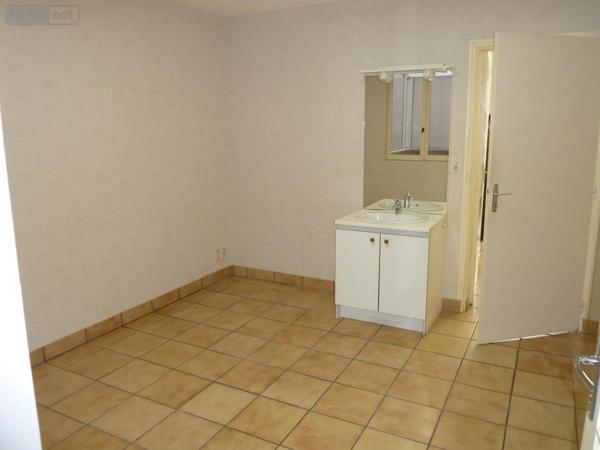 Fonds et/ou murs commerciaux à louer à Cambrai dans le Nord (59400), ref : 59083-L1701   
Centre-Ville