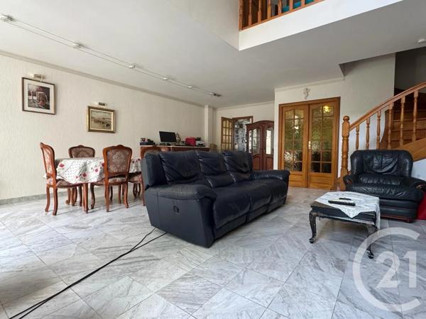 Maison à vendre  11 pièces - 175,88 m 2   PANTIN  - 93