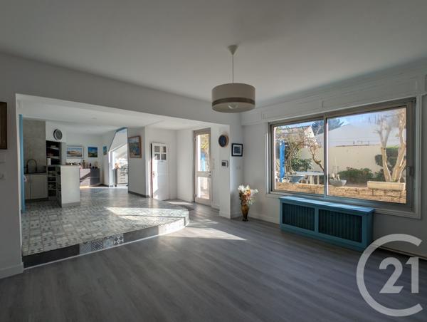 Maison à vendre  10 pièces - 300 m2 BEAUVOIR SUR MER - 85