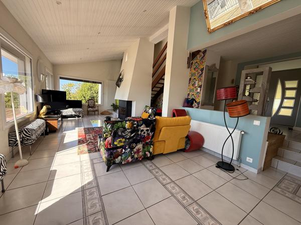 Villa d’architecte avec vue panoramique à Pujols