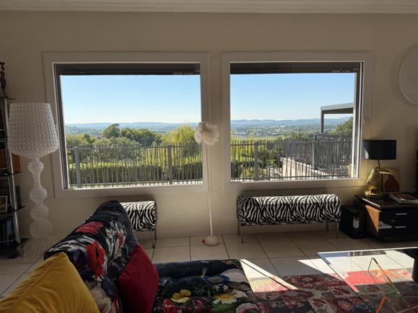 Villa d’architecte avec vue panoramique à Pujols