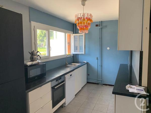 Maison à vendre  5 pièces - 90 m 2   BOUFFEMONT  - 95