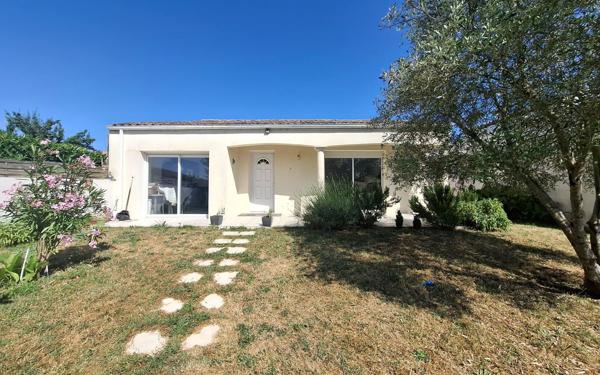 Maison à vendre    4 pièces •  Saint-Augustin