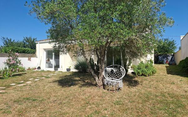 Maison à vendre    4 pièces •  Saint-Augustin