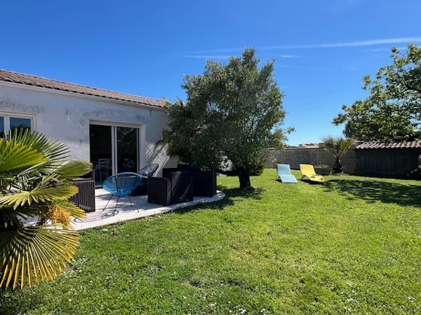 MAISON AU CALME - A 950 M DES COMMERCES