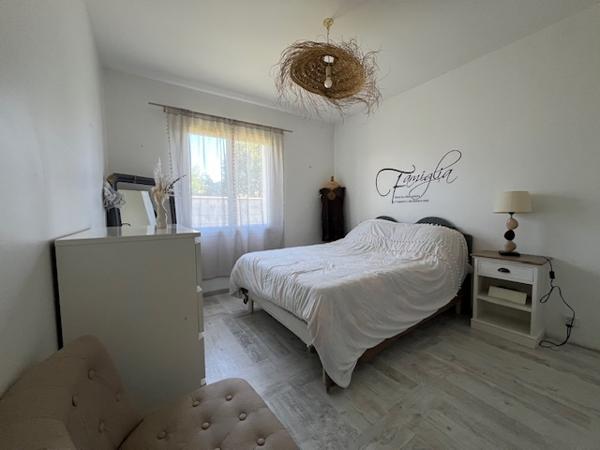 MAISON AU CALME - A 950 M DES COMMERCES